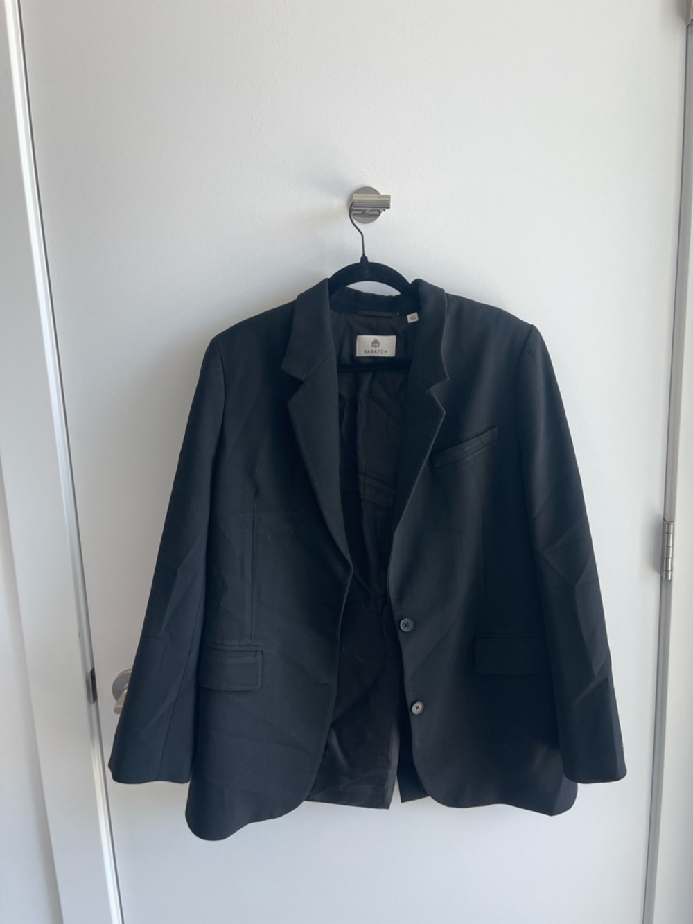 Aritzia Babaton Black Blazer